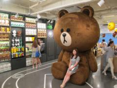 隠れ観光スポットです♡福岡・仙台「LINE FRIENDS STORE &amp;CAFE」