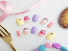 丸いシルエットが女心をくすぐるの♡添えた甘さが丁度いい「スカラップネイル」