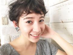 クシャバングがトレードマーク♡無造作感のたまらないNewナチュラルヘア