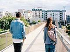 「好き」のひと言が、言えなくて。恋愛小説のセリフでさりげなく伝えましょ♡