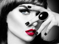 正しく塗って目力アップ！「美まつげ」を作るための"マスカラ"テクニック