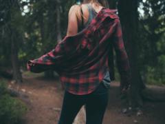 カジュアルなのに色っぽい！手持ちアイテムのセクシー着こなし術