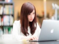 運命の恋は「職場」にあった!? 同僚女子が恋愛対象になったきっかけ5選！