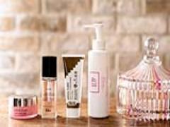 ヘアメイクがリピ買い♡プロ目線で厳選した優秀スキンケア＆コスメ教えます