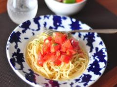 暑い夏のお助けごはん フレッシュトマトの冷静パスタ