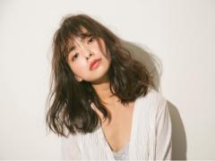 毎日仕込めるカワイイの秘密♡身近な〝ベビーオイル〟でトレンド濡れ髪が手に入る