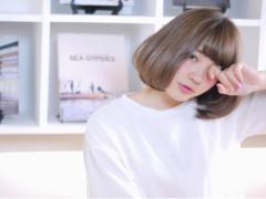 一足お先に秋色、はじめました。渋めカラーの単色ネイルで指先から季節を先取り♡