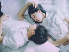 '可愛いルームウェア'だけじゃない。彼をニヤつかせる新しいお家スタイル4つの提案