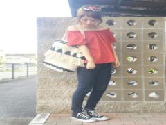 流行りのオフショルはヘアアレンジで差を♡アップスタイルが可愛い！