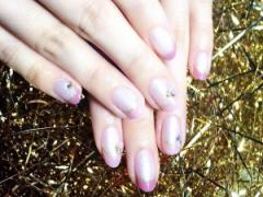 傷む？傷まない？自分に合ったジェルネイルの種類とは？