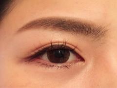 ひと塗りでトレンド眉。ヘビーローテーションの眉マスカラにピンクが登場！
