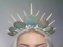 人と被らないマーメイドモチーフ＝ヒレ！斬新な発想の”うろこネイル”がキラキラ可愛い