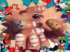 POPでキャッチーなイラストを爪先に…♡”アメコミネイル”が派手で可愛い！