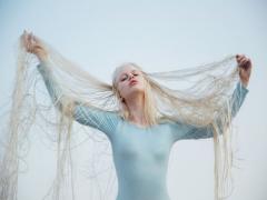 甘さは毛先で引出すの。とろける“リラックスロング”で叶えるSweetムード