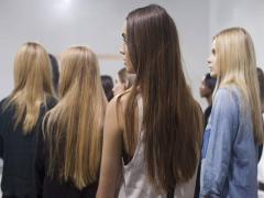 流行は半年で変わるから。旬髪になれる秋冬大本命のグレーヘアカタログ