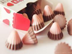 ピンク×ブラウンの甘い関係♡"チョコネイル"で指先をとろ〜りチョコがけ