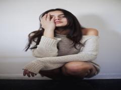 気付いてお肌のSOS。定期的に現れる”かゆみニキビ”の原因＆対処法