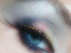 メイクからトレンドをゲット！旬顔をつくるカラーマスカラに注目せよ