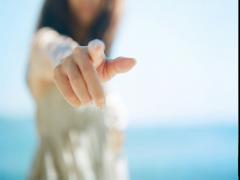 新学期の一言めは「なんか垢抜けたね」がいい。女子じゃなく‟女„になる4つのメソッド