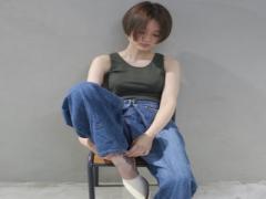 アースカラーを髪色にも。ヘアスタイルもナチュラル可愛く♡