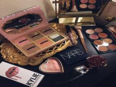 シーン別に使い分けるのが美人。3つの"美しぐさ"を完成させるネイル