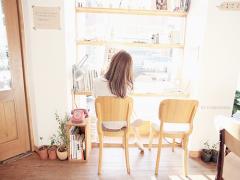 「トイレで◯◯」を毎日欠かさず続けて。こっそり"自分史上最小の小顔"になる方法