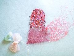 甘い言葉がこぼれる、色っぽな唇にまつわる3つのストーリー