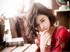 お呼ばれヘアは気品を大切に。簡単テクで上級者風アレンジ♡