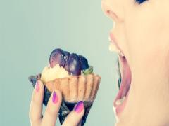 止まらない食欲と感情…エモーショナルイーティングをやめるには？