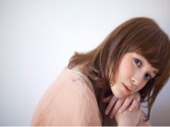 エレガントなミディアムヘアで、大人レディへの第一歩へ♡