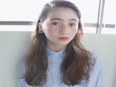 抜け感の次のトレンドワード。「揺れ感」こそがお色気モテヘアになれるヒミツ♡