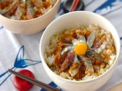 きゅうりとショウガでさっぱりいただく 「サンマ丼」