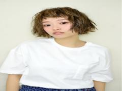 うたた寝姿に思わずドキッ。寝顔も色っぽく見せるウェットヘアCatalog