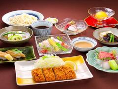 日本全国の絶品とんかつ屋。サクサク衣と溢れる肉汁に誰もが虜♡