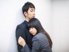 イイコトいっぱい♪ 女性が考える「社内恋愛のメリット」4つ