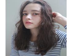 女の子の欲張りを一度で叶えます。フェミニン×クールなロングヘアCatalog