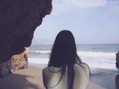 「ただの黒髪？」じゃないんです！今秋注目のモテ「ブルネット」