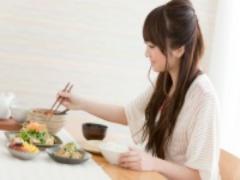 女性ホルモンを増やす食事と簡単究極レシピ3つ