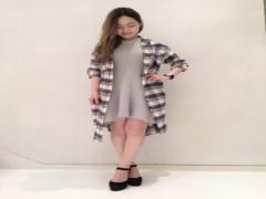 ロングヘアを最大限に活かすなら。パーマをかけて大人可愛いスタイルに♡