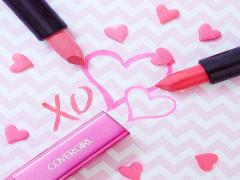 秋のお花といえば♡可憐に咲く「コスモスネイル」で秋色ガーリーな指先に。