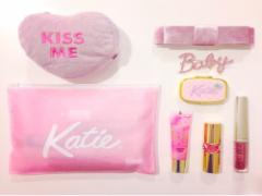 持ち物全部こだわるの。#バッグの中身 でキュートなあの子の持ち物チェック♡