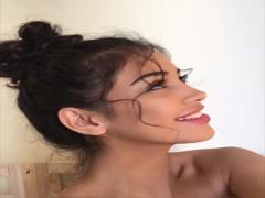 黒髪で作るモードな私。ピュアな乙女心を引き出すスタイル別BLACKヘア