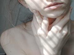 「可愛いあの子は正直キライ」飾らない魅力、"サバサバ女子"がモテるための6箇条