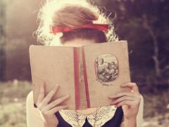 インスタで見つけた「#私を構成する9冊」で、この秋一押しの本を見つける読書ガールのお話
