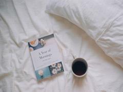 スタバ片手に本を読むって素敵でしょ？〈全国〉スタバが飲める本屋33選