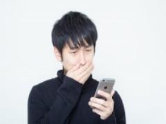 うわっ、必死すぎてかわいそう……男性が「ゲンナリする」女性のモテテク