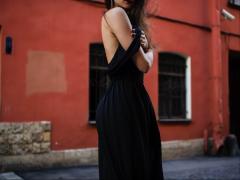 オフショルのとき、どうしてる？服別の下着の選び方