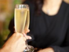男子に「好きな女性のタイプは？」と聞く女子が求める模範解答例4選