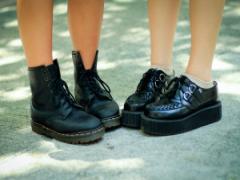 「えっ…、足クサッ！」ブーツ女子の足が臭くなる原因と対策