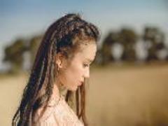友達が失恋した先輩と両思い…。この事実を女友達に言うべき？